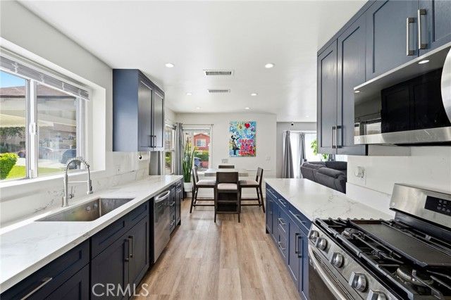 711 Stepney Street, Inglewood, CA 90302