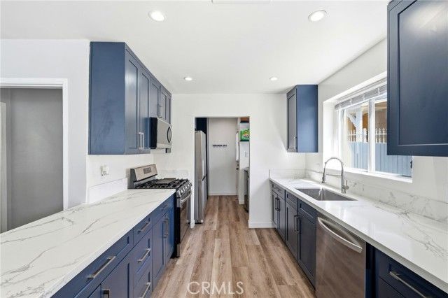 711 Stepney Street, Inglewood, CA 90302