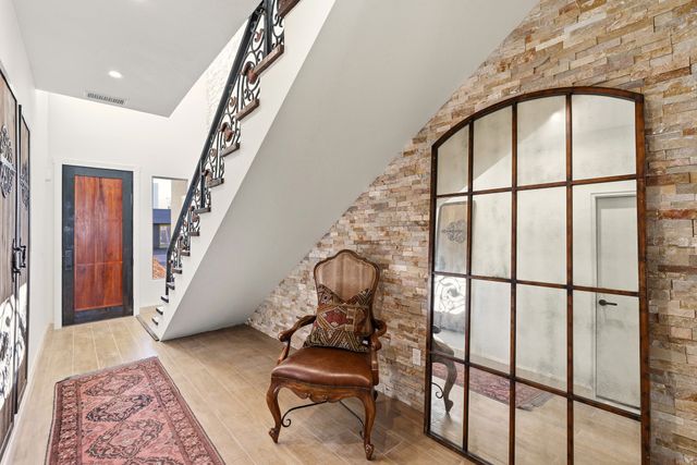 929 Shoofly Street A, Santa Fe, NM 87505