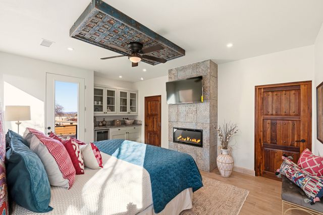 929 Shoofly Street A, Santa Fe, NM 87505