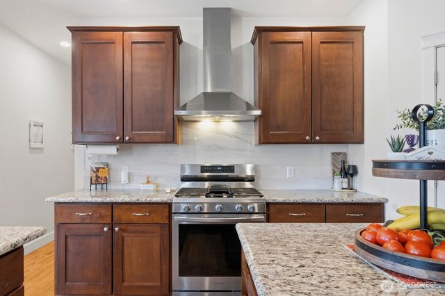20607 26th Avenue E, Spanaway, WA 98387
