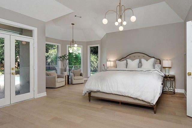 6 Misty Point, The Woodlands, TX 77380