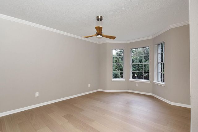 6 Misty Point, The Woodlands, TX 77380
