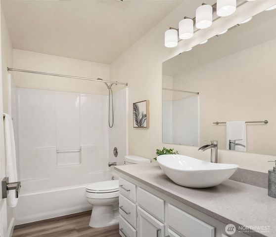 11203 SE 237th Place, Kent, WA 98031