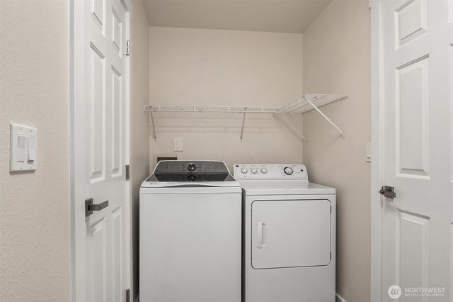 11203 SE 237th Place, Kent, WA 98031