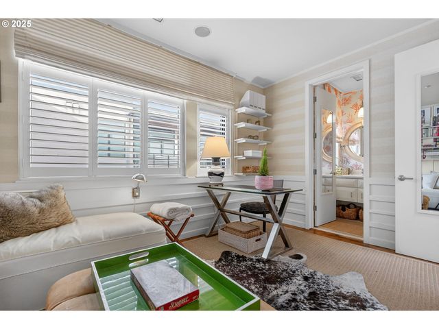 2018 Nw 16TH Ave, Portland, OR 97209