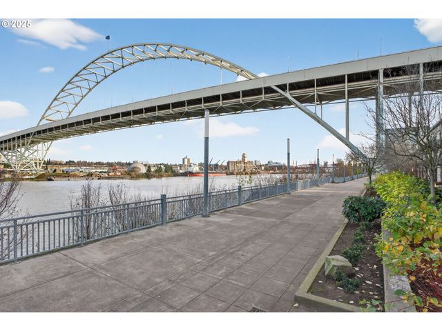 2018 Nw 16TH Ave, Portland, OR 97209