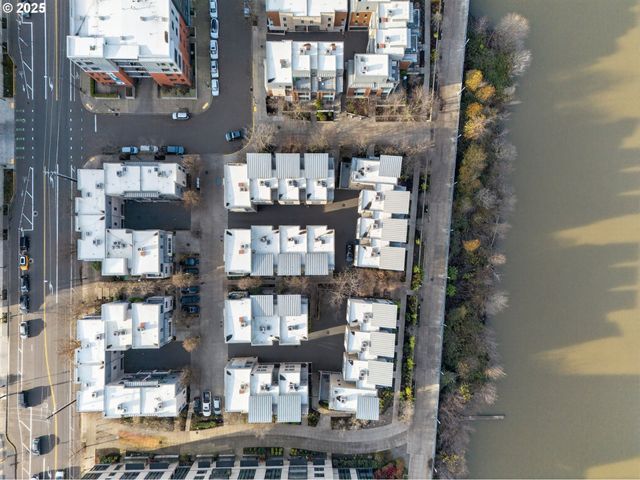 2018 Nw 16TH Ave, Portland, OR 97209