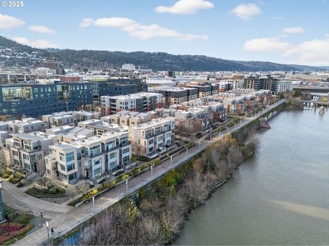 2018 Nw 16TH Ave, Portland, OR 97209