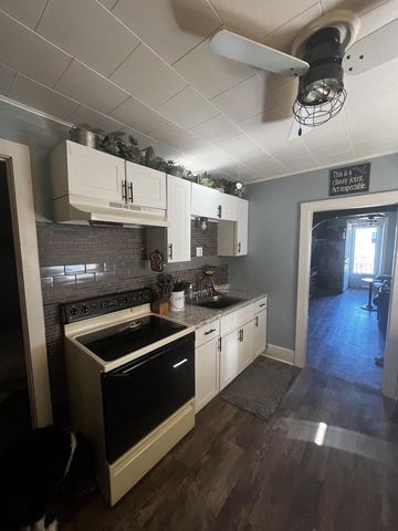 1346A CARL AVENUE, Sheboygan, WI 53081