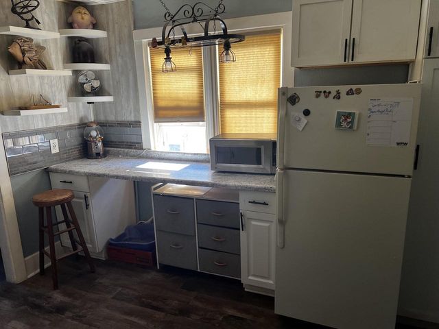 1346A CARL AVENUE, Sheboygan, WI 53081