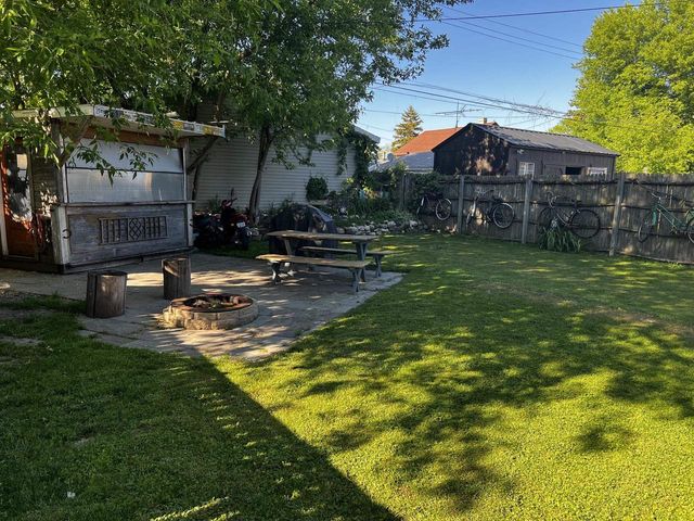 1346A CARL AVENUE, Sheboygan, WI 53081
