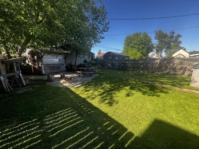 1346A CARL AVENUE, Sheboygan, WI 53081