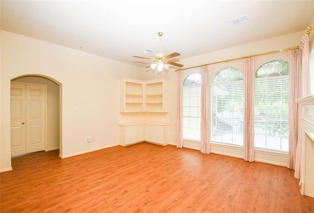1210 Spinnaker Way, Sugar Land, TX 77498