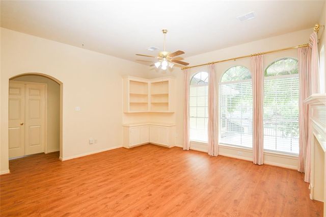 1210 Spinnaker Way, Sugar Land, TX 77498