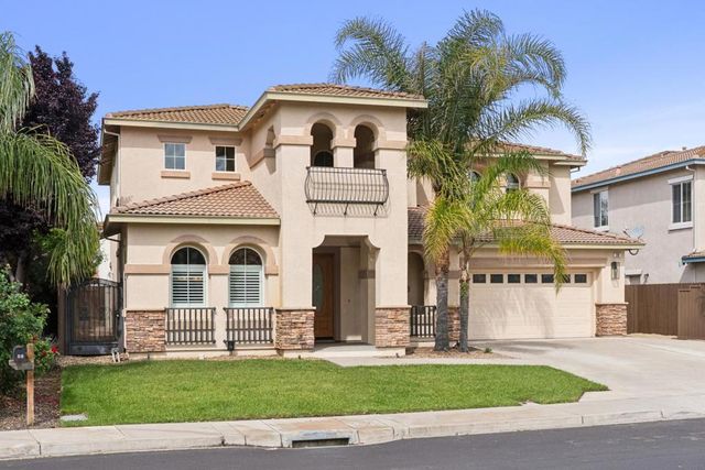 39 Escher Circle, Oakley, CA 94561