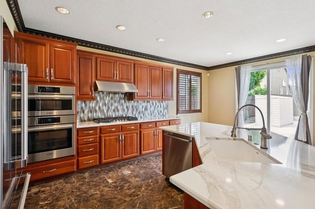 39 Escher Circle, Oakley, CA 94561