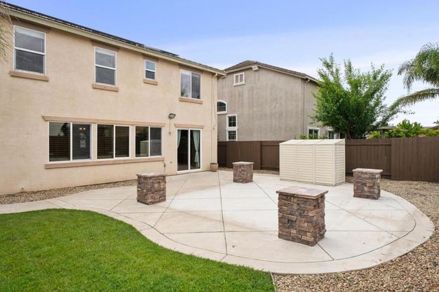 39 Escher Circle, Oakley, CA 94561