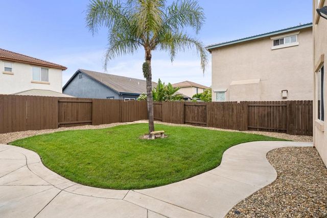 39 Escher Circle, Oakley, CA 94561