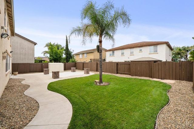 39 Escher Circle, Oakley, CA 94561