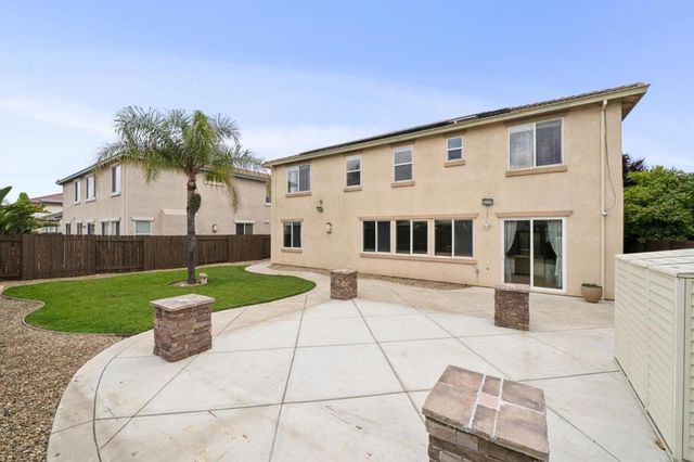 39 Escher Circle, Oakley, CA 94561