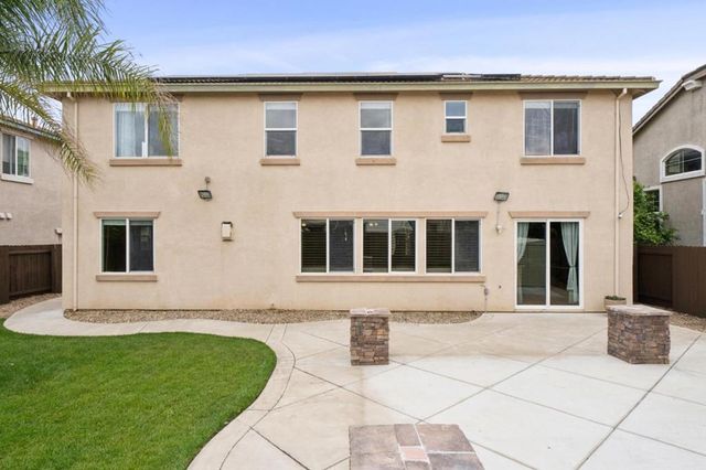 39 Escher Circle, Oakley, CA 94561