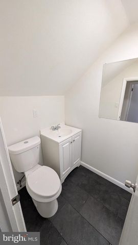 83 W 8TH ST, Burlington, NJ 08016