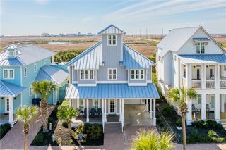 122 Bent Grass Dr, Port Aransas, TX 78373