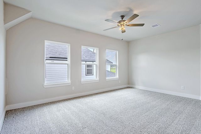 181 Peninsula Point Drive, Montgomery, TX 77356