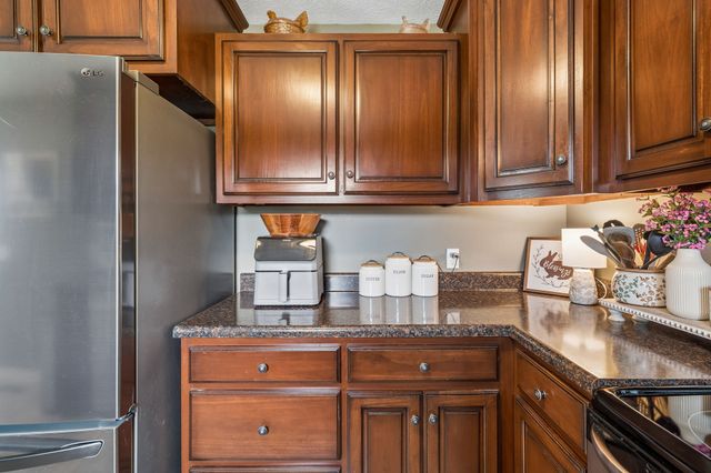 420 Douglas Ln, Lafayette, TN 37083