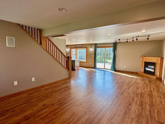 310 7th Street SW, Roseau, MN 56751