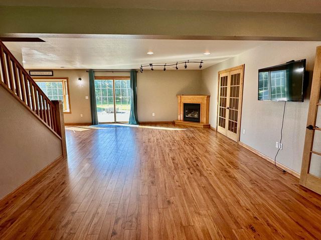 310 7th Street SW, Roseau, MN 56751