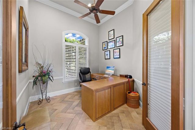 8752 Muirfield DR, Naples, FL 34109