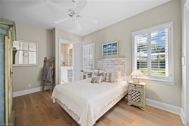 8752 Muirfield DR, Naples, FL 34109