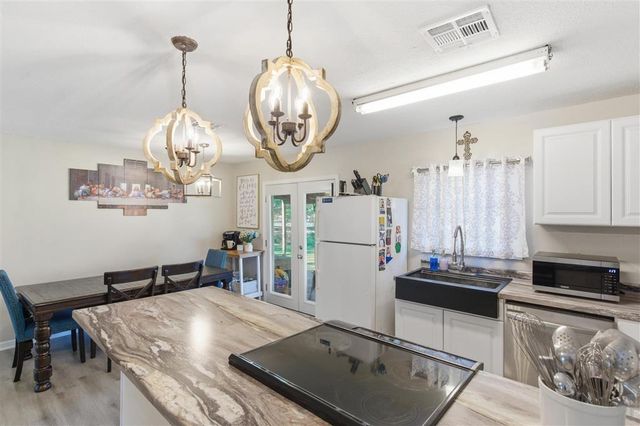 1032 Birdnest Road, Lake Charles, LA 70611