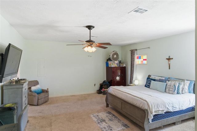 1032 Birdnest Road, Lake Charles, LA 70611