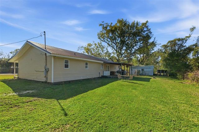 1032 Birdnest Road, Lake Charles, LA 70611