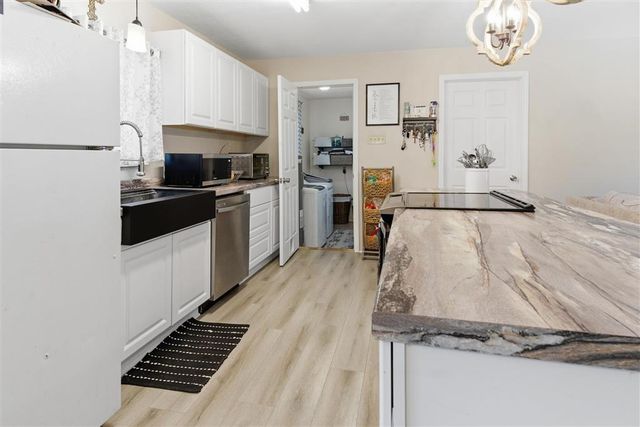 1032 Birdnest Road, Lake Charles, LA 70611