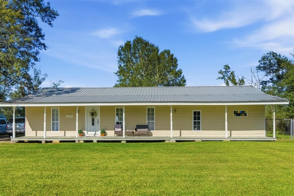 1032 Birdnest Road, Lake Charles, LA 70611