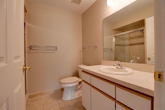 56222 Troon N Drive 202, Shelby, MI 48316