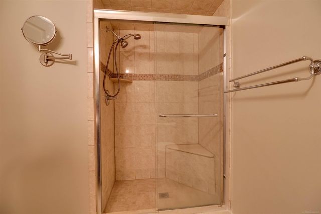 56222 Troon N Drive 202, Shelby, MI 48316