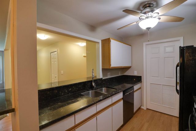 56222 Troon N Drive 202, Shelby, MI 48316