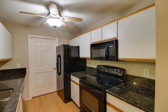 56222 Troon N Drive 202, Shelby, MI 48316