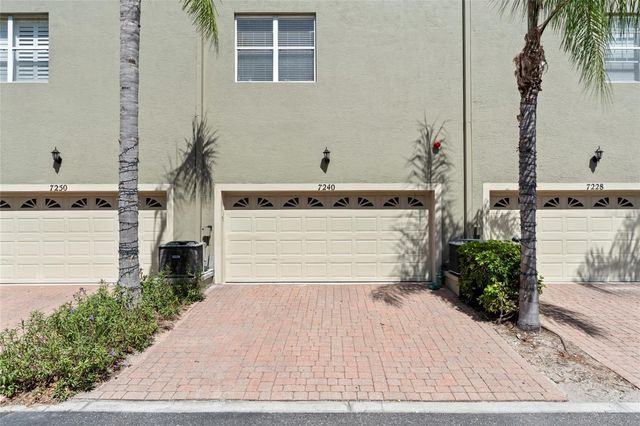 7240 102ND LANE, Seminole, FL 33772