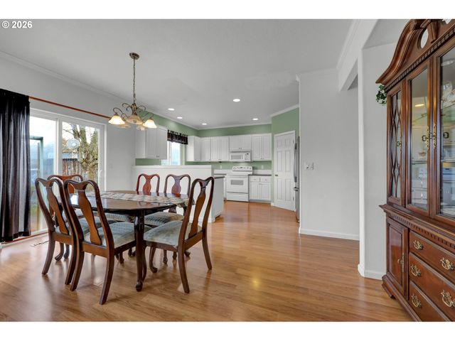 3886 AERIAL Way, Eugene, OR 97402