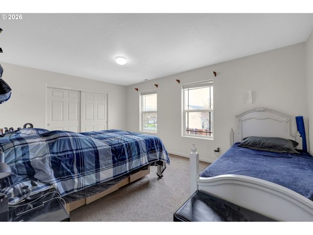 3886 AERIAL Way, Eugene, OR 97402