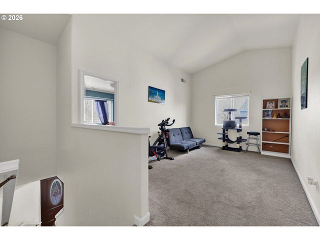 3886 AERIAL Way, Eugene, OR 97402