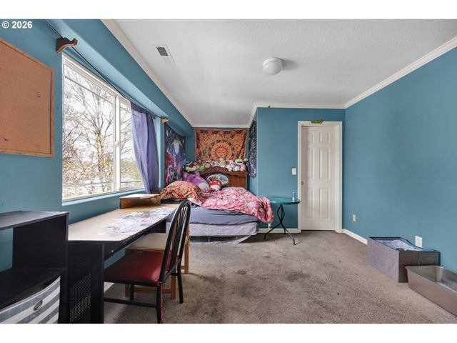 3886 AERIAL Way, Eugene, OR 97402