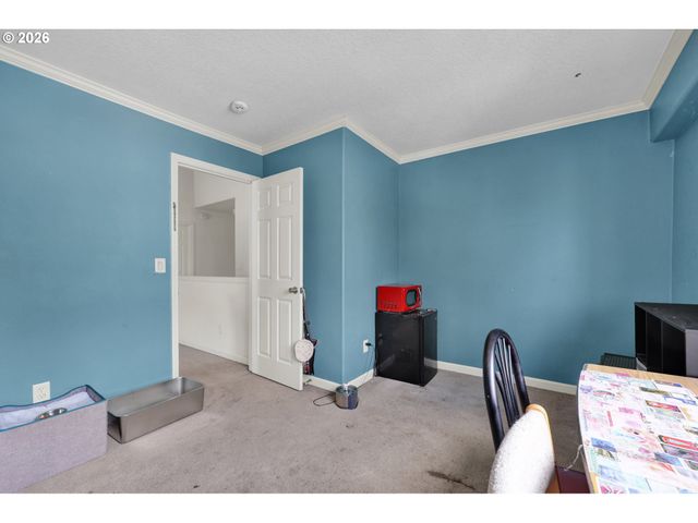 3886 AERIAL Way, Eugene, OR 97402