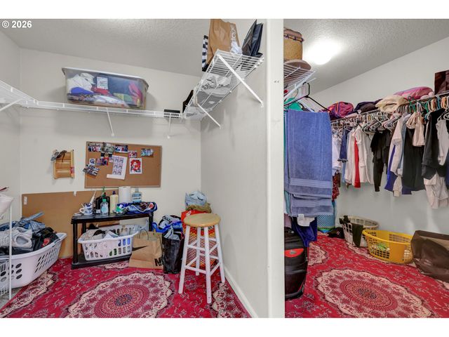 3886 AERIAL Way, Eugene, OR 97402